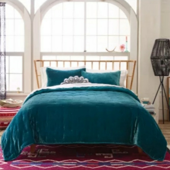Opalhouse Bedding Opalhouse King Velvet Stitch Quilt Teal Poshmark